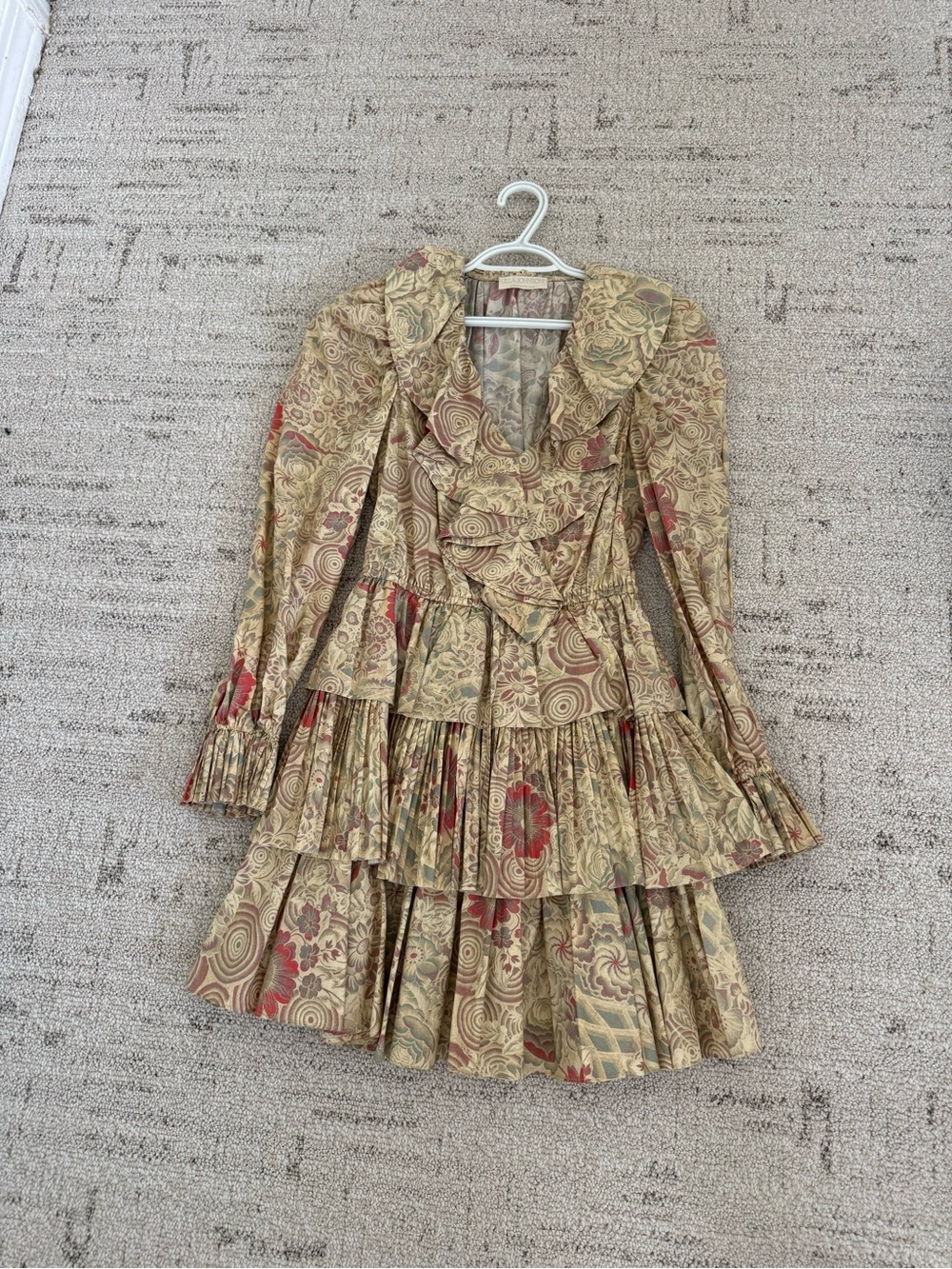 Ulla Johnson Beige Floral Tiered Ruffle Long Sleeve Dress with Red Flowers